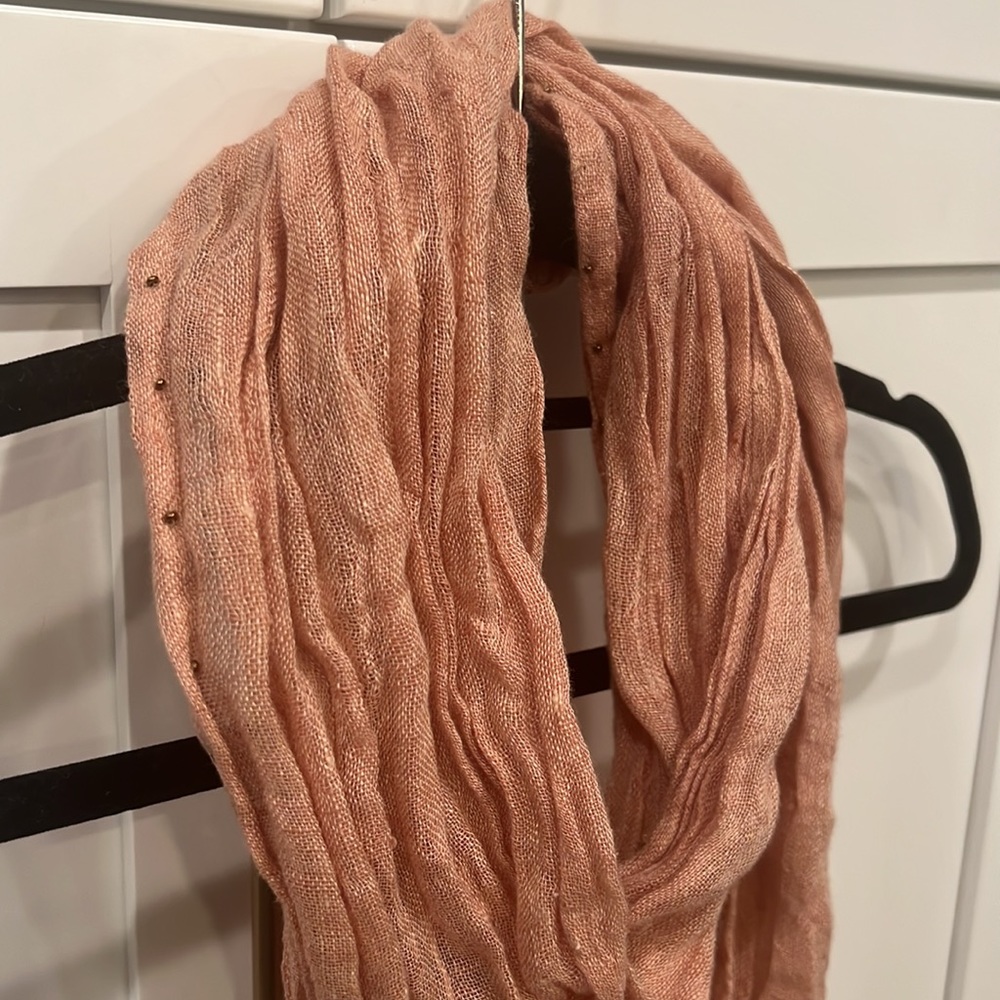Eileen Fisher scarf. - Picture 5 of 5